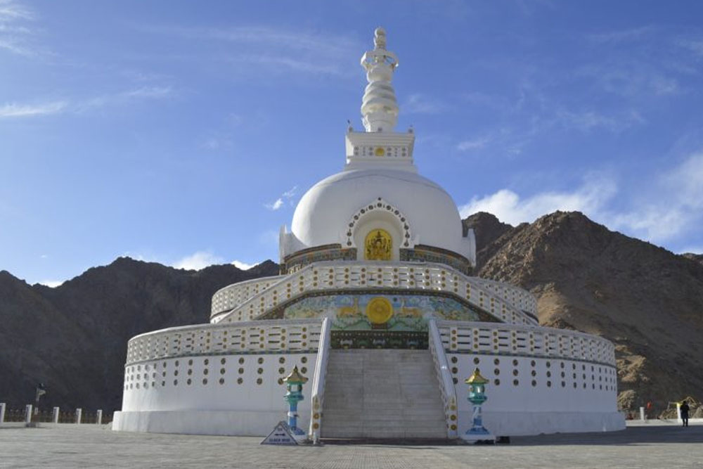 MESMERIZING LADAKH